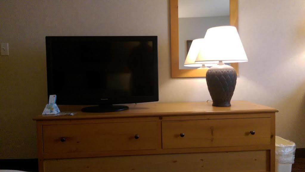 Western Hills Hotel 3*